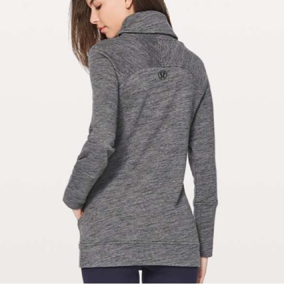 Lululemon To You Tunic - Picture 2 of 10